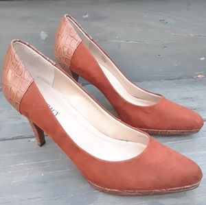 Ellen Tracy Pointed Toe High Heels Sz 7.5
